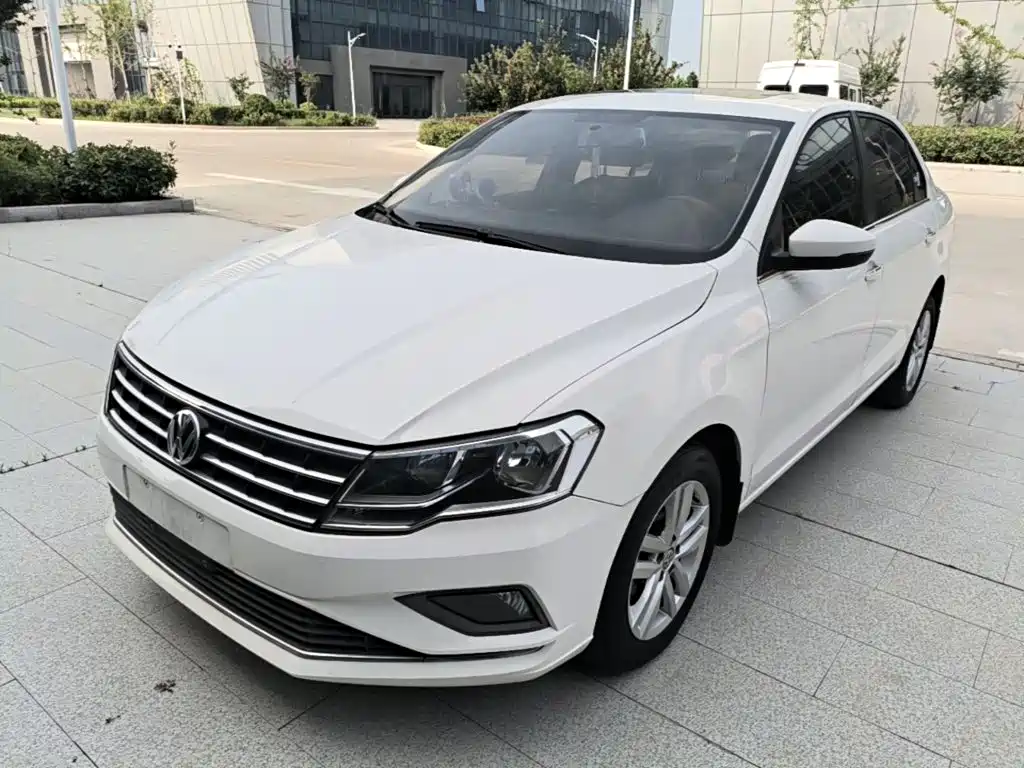 Volkswagen Jetta — фото 2