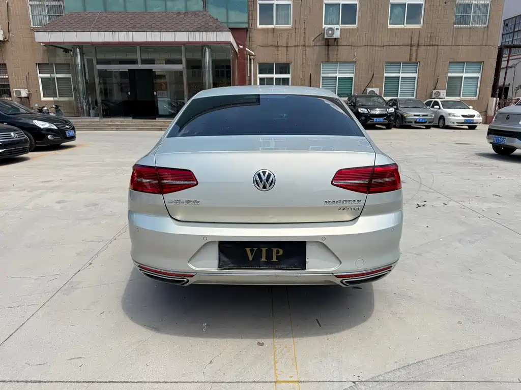 Volkswagen Magotan — фото 8