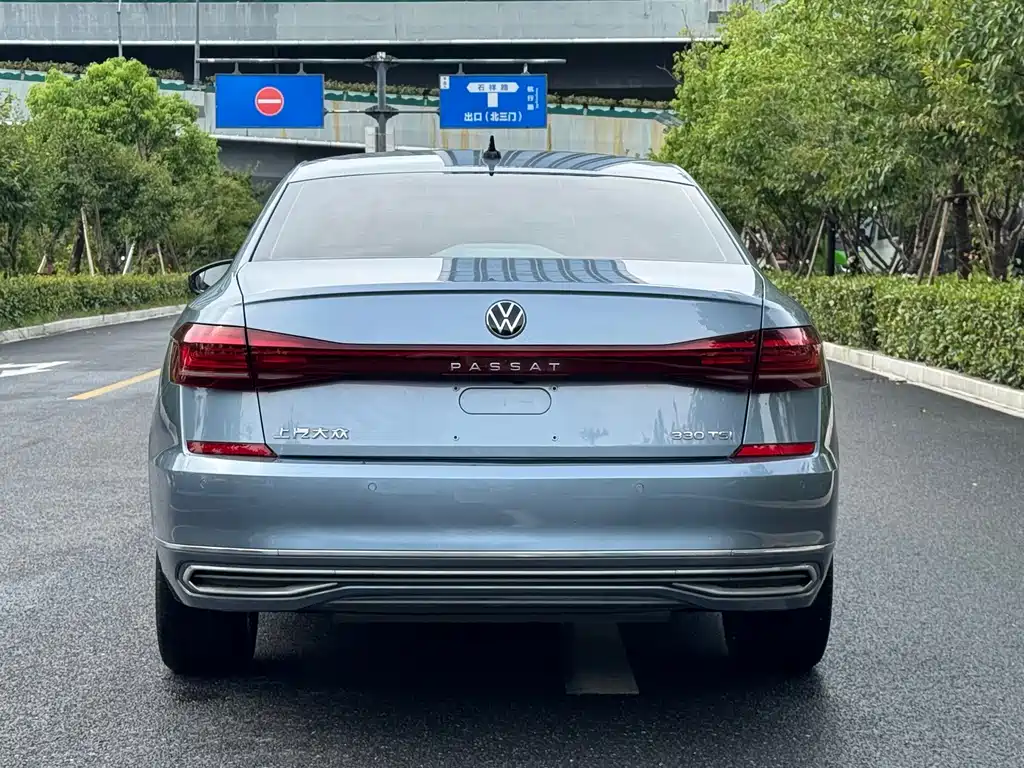 Volkswagen Passat — фото 5