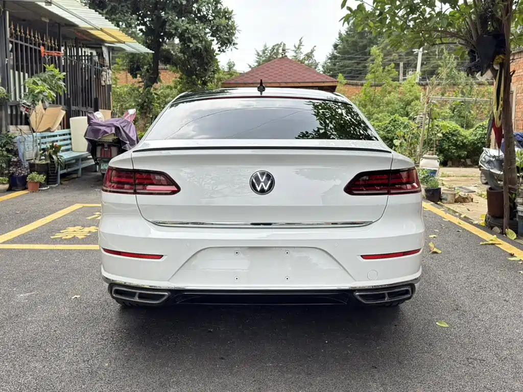 Volkswagen CC — фото 11
