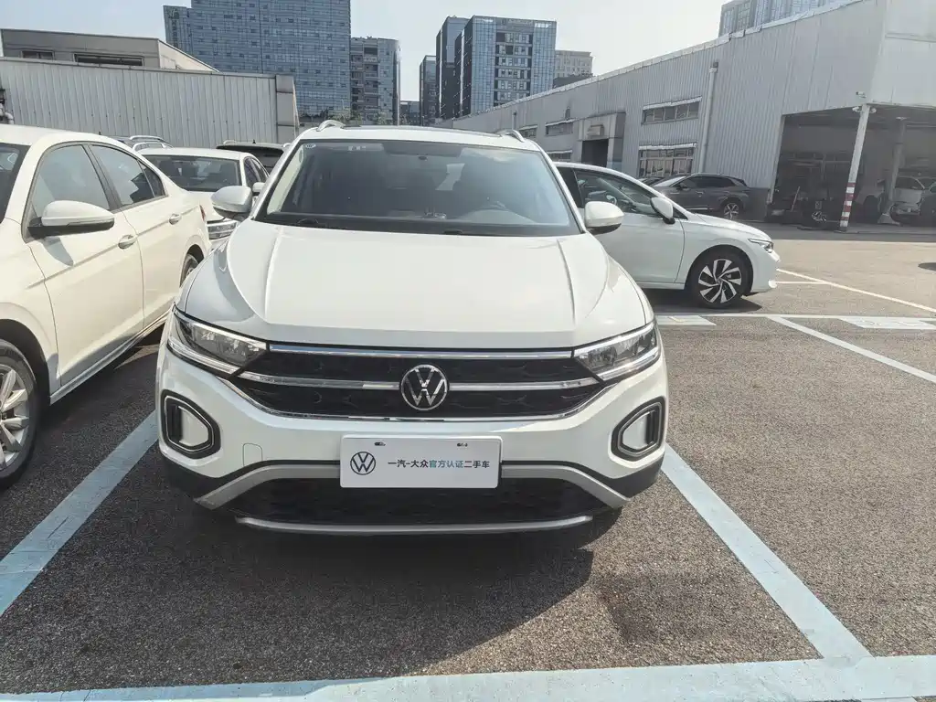 Volkswagen T-Roc — фото 2