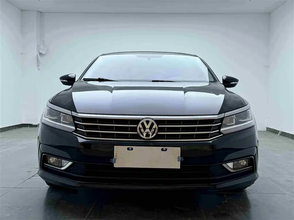 Volkswagen Passat — фото 2