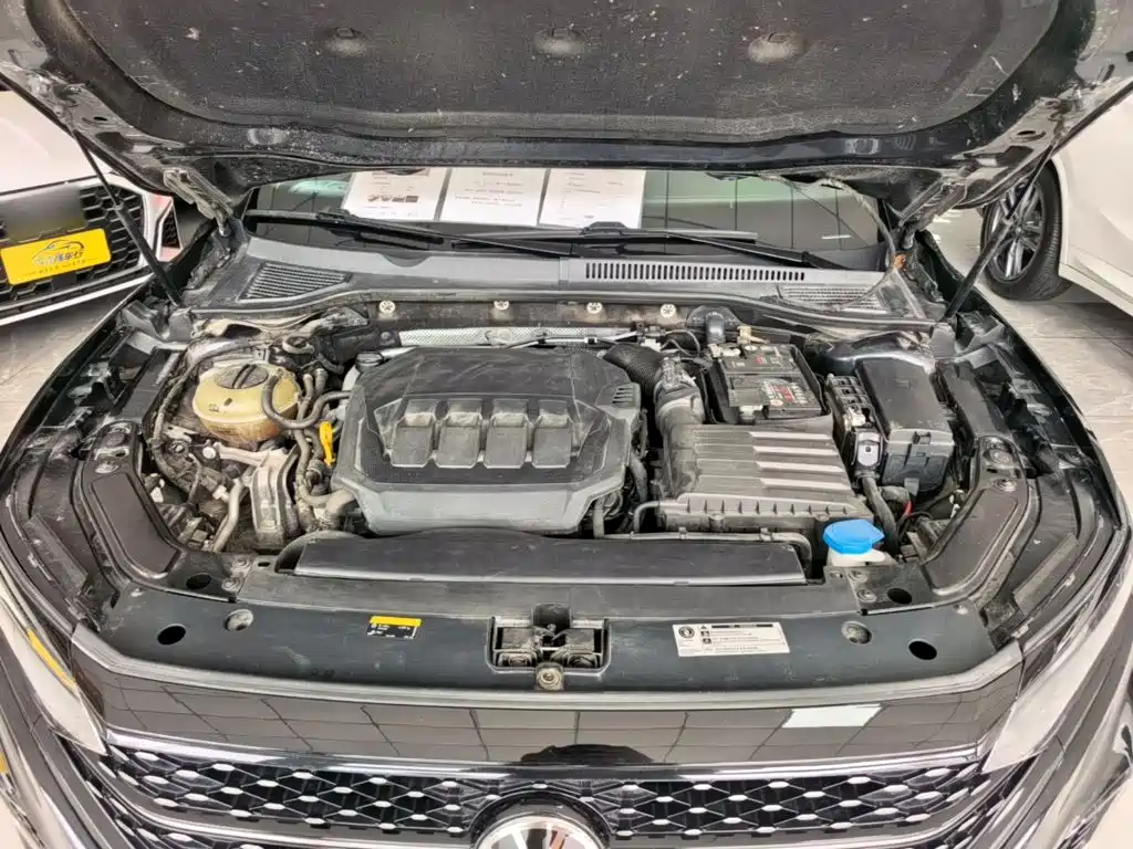 Volkswagen Passat — фото 20
