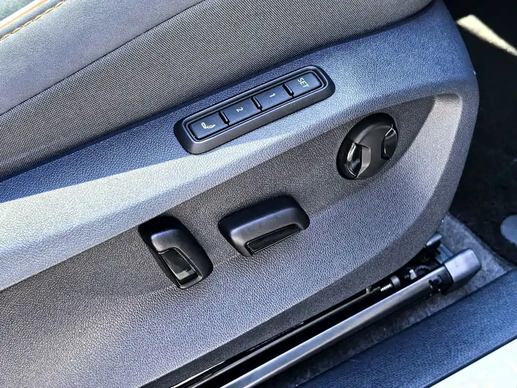 Volkswagen ID.6 Crozz — фото 35