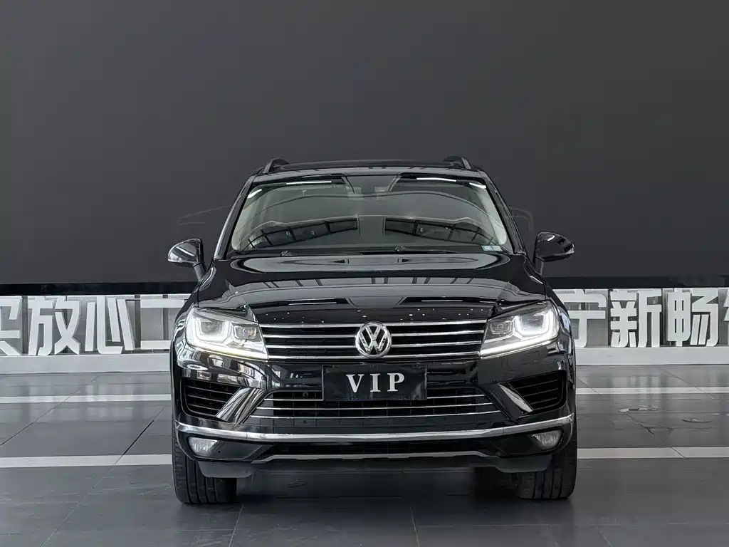 Volkswagen Touareg — фото 2
