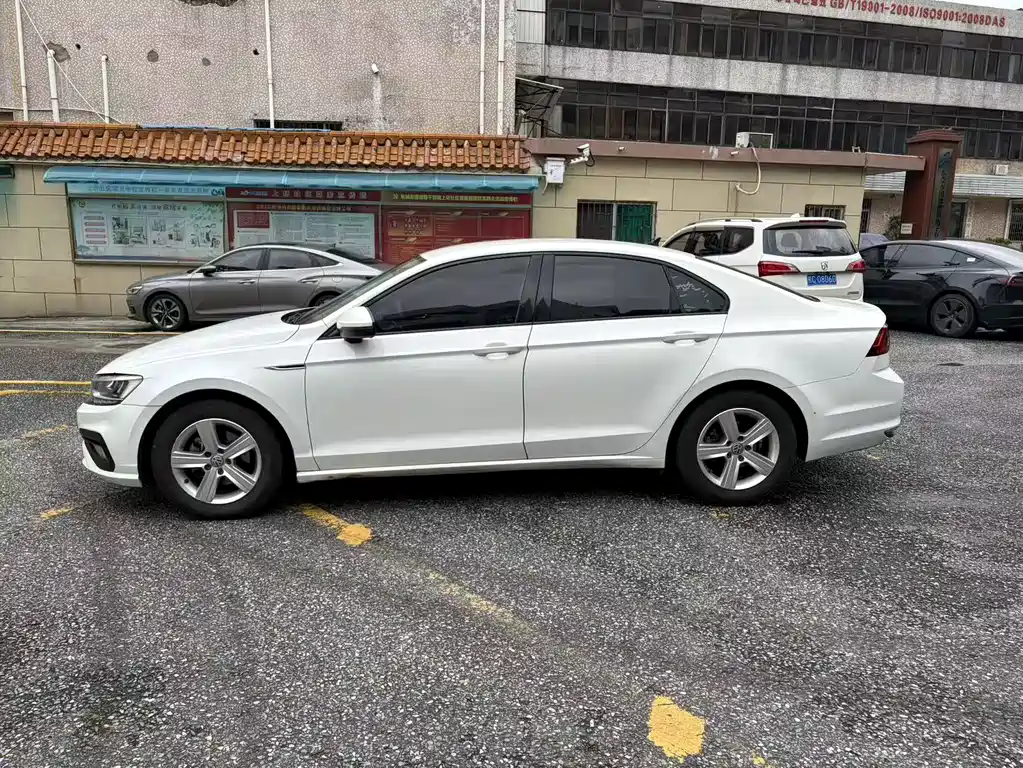 Volkswagen Lamando — фото 8