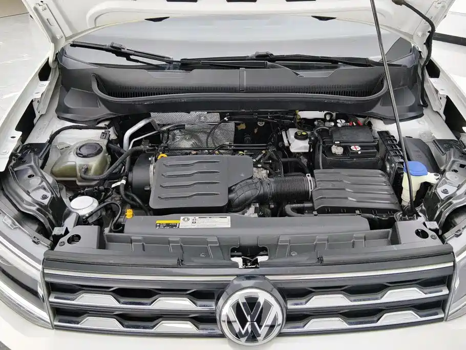 Volkswagen T-Cross — фото 10