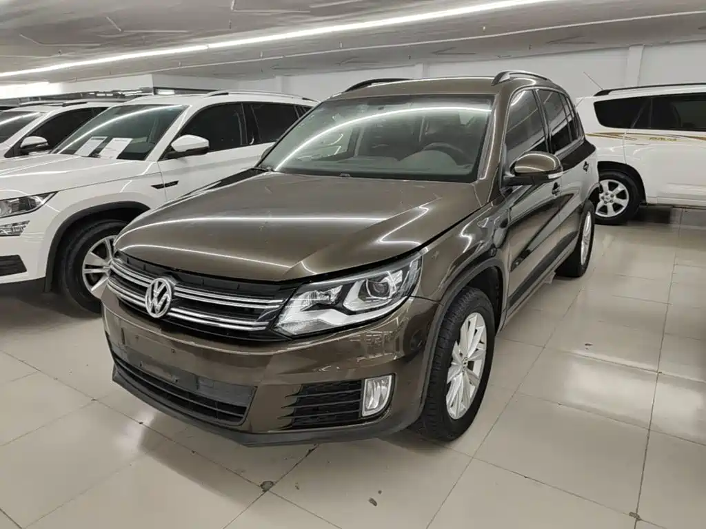Volkswagen Tiguan — фото 2