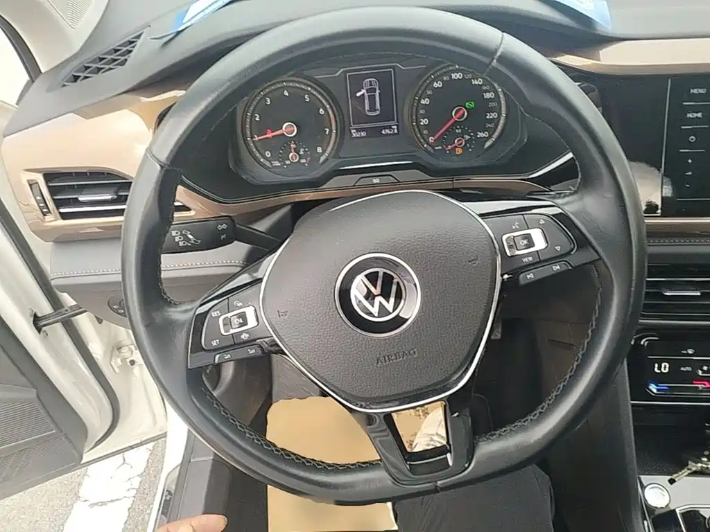 Volkswagen Tharu — фото 11