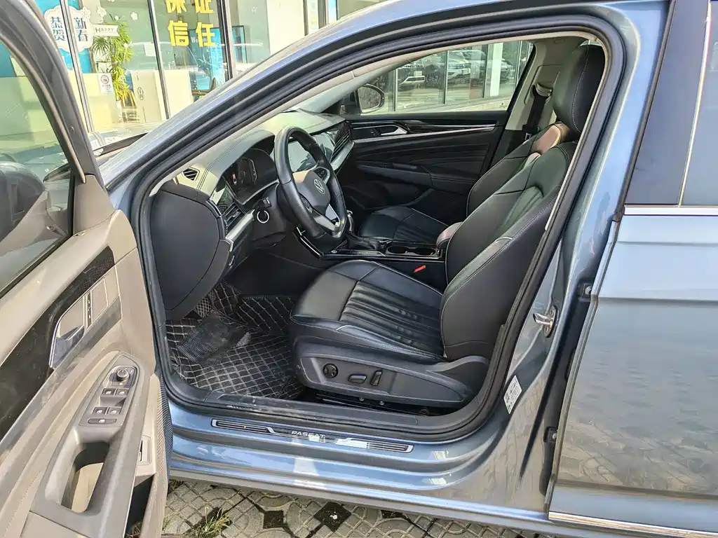 Volkswagen Passat — фото 8