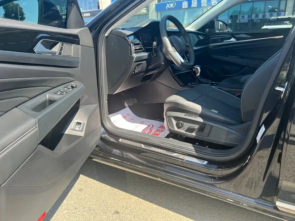 Volkswagen Passat — фото 7