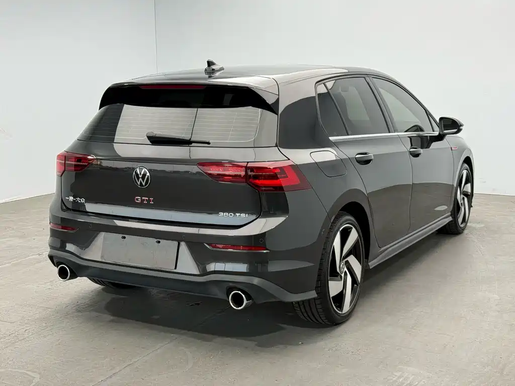 Volkswagen Golf GTI — фото 4