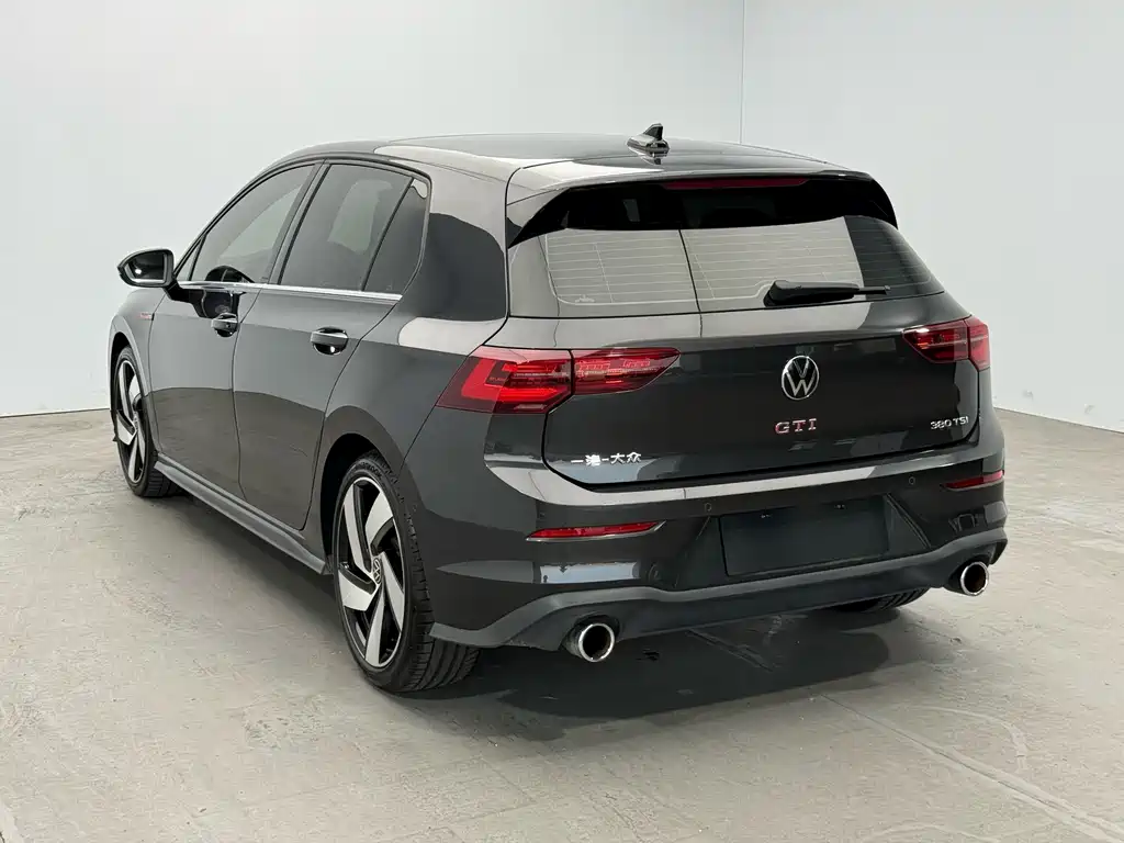 Volkswagen Golf GTI — фото 5