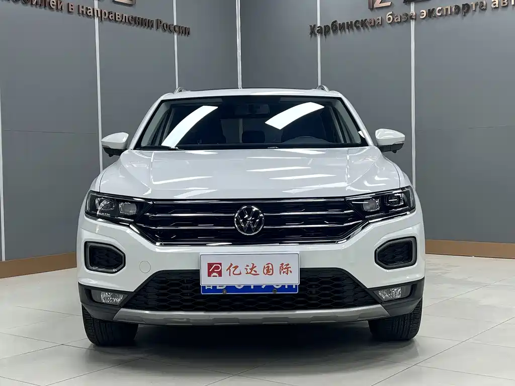 Volkswagen T-Roc — фото 2