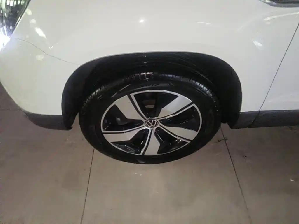 Volkswagen Tharu — фото 23