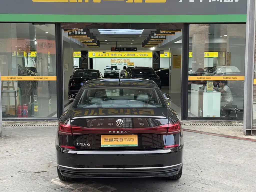 Volkswagen Passat — фото 5