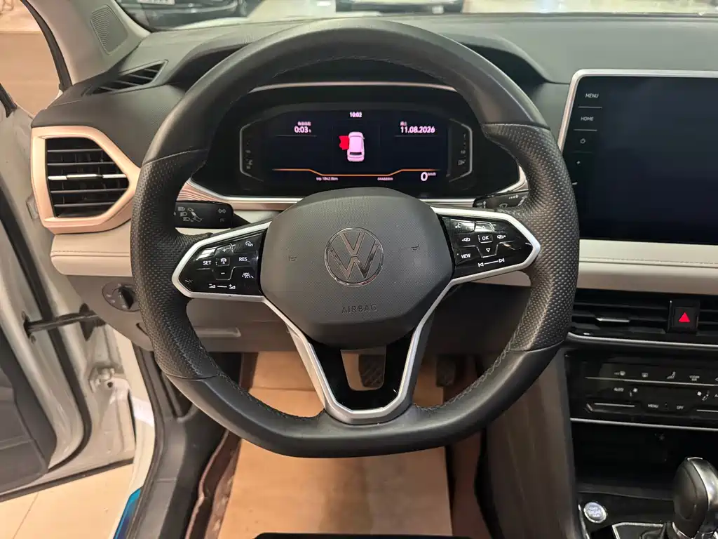 Volkswagen Tharu — фото 7