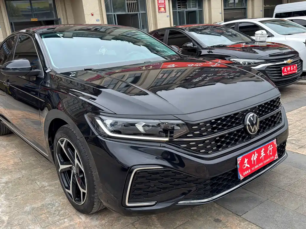 Volkswagen Passat — фото 3