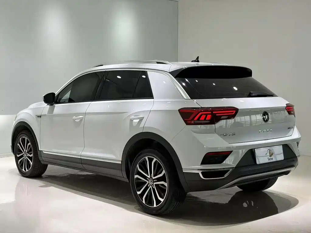 Volkswagen T-Roc — фото 4