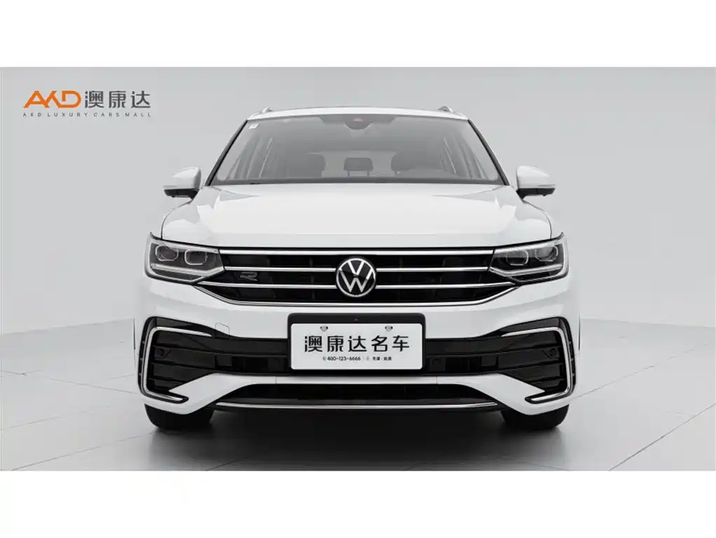 Volkswagen Tiguan L — фото 2