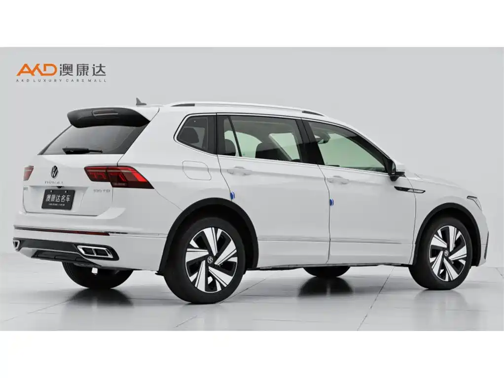 Volkswagen Tiguan L — фото 3