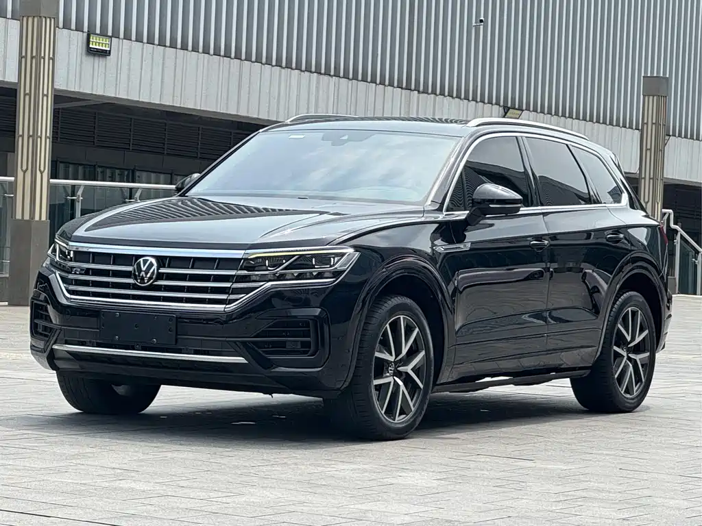 Volkswagen Touareg — фото 2