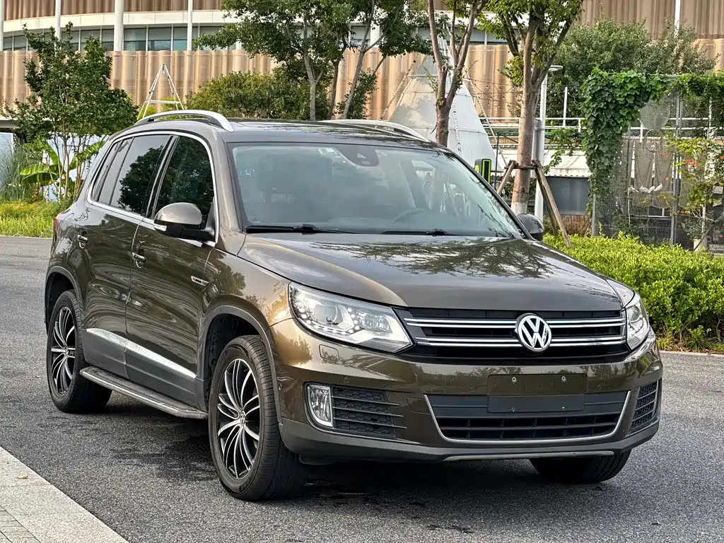 Volkswagen Tiguan — фото 3