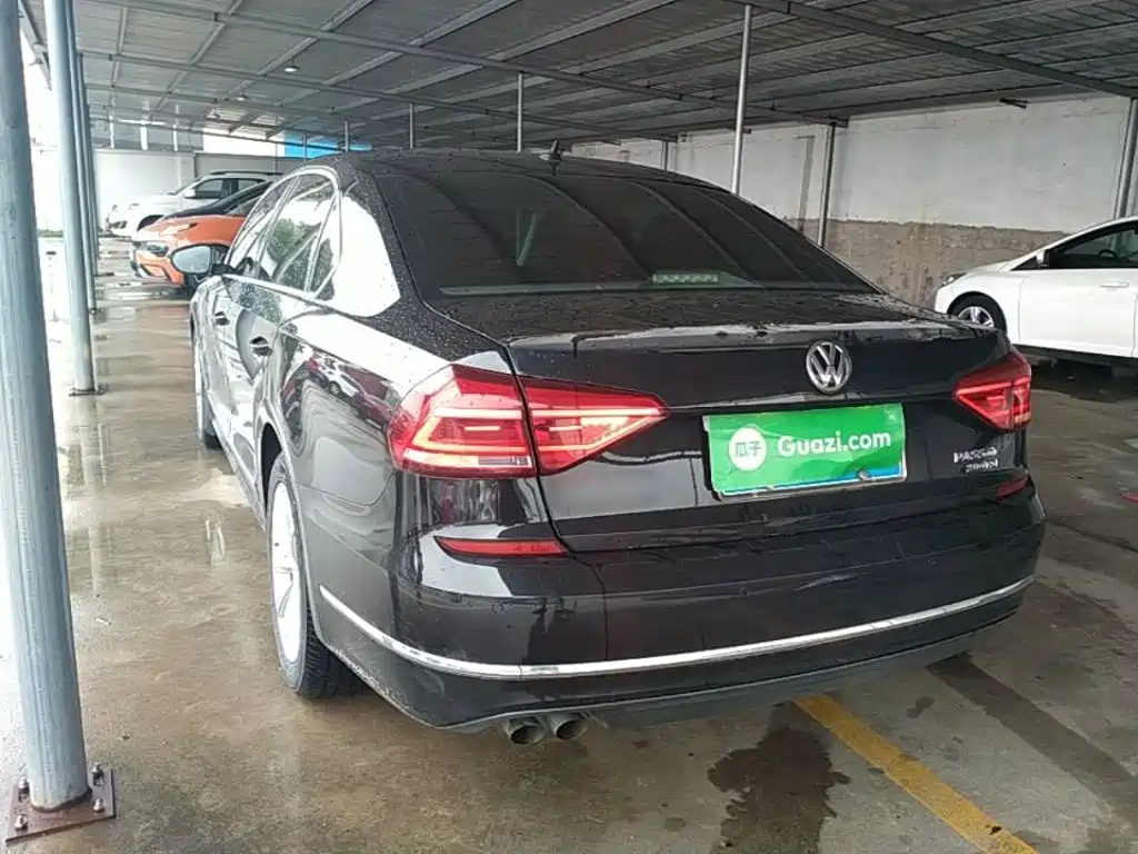Volkswagen Passat — фото 5