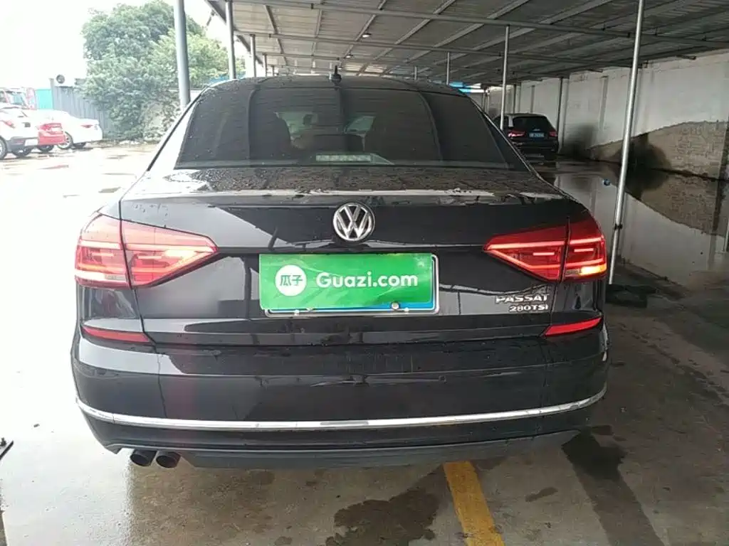 Volkswagen Passat — фото 6