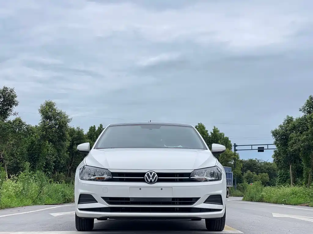 Volkswagen Polo — фото 2