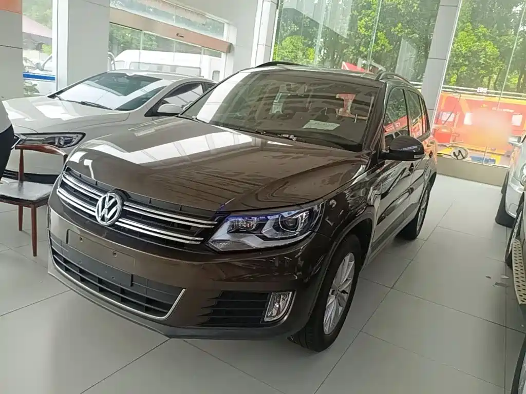 Volkswagen Tiguan — фото 2