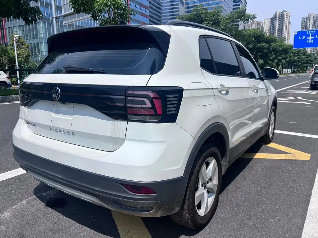 Volkswagen T-Cross — фото 5