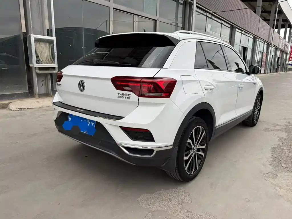 Volkswagen T-Roc — фото 4
