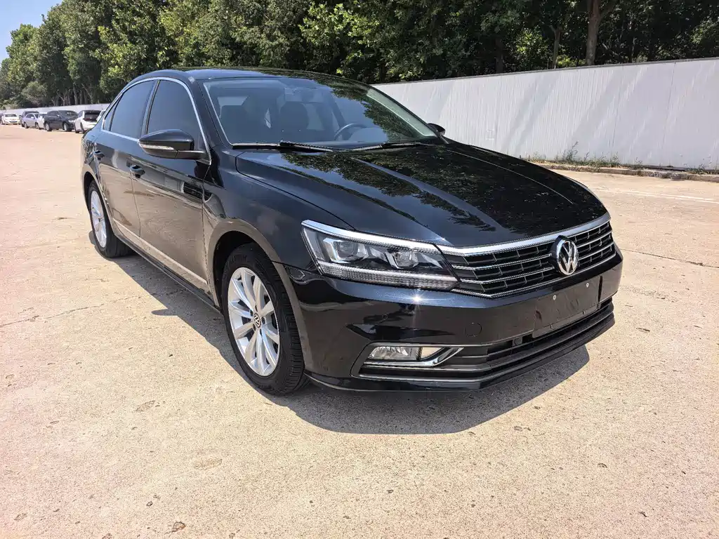 Volkswagen Passat — фото 3