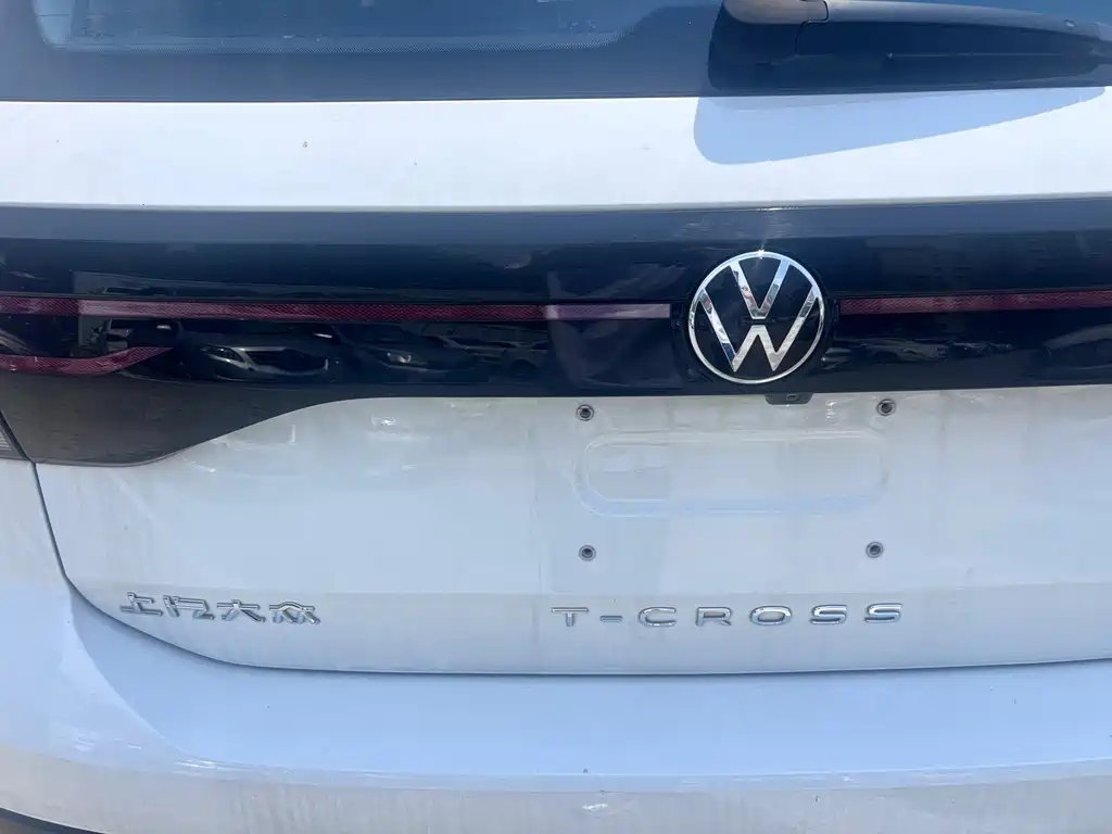 Volkswagen T-Cross — фото 13