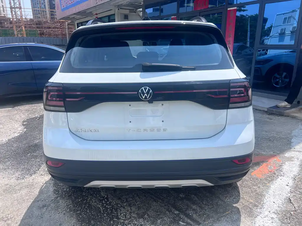 Volkswagen T-Cross — фото 9