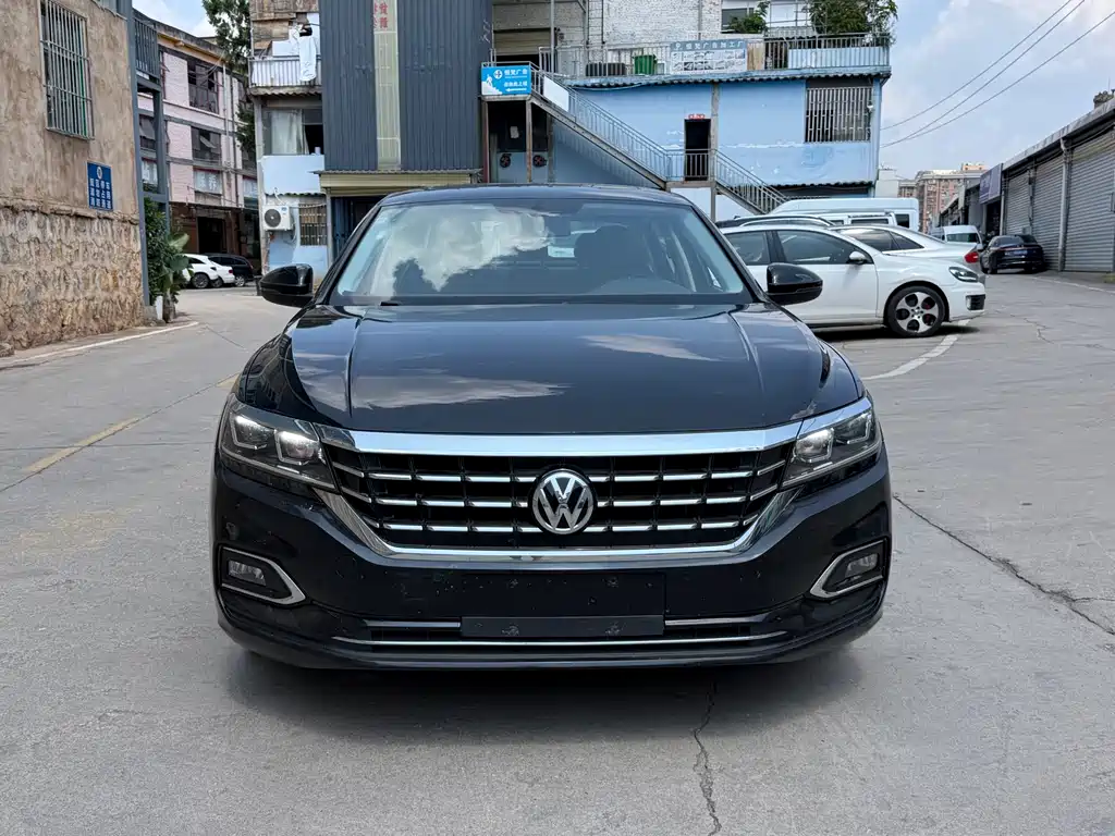 Volkswagen Passat — фото 2
