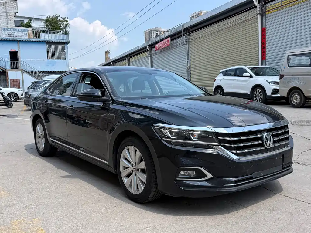 Volkswagen Passat — фото 3