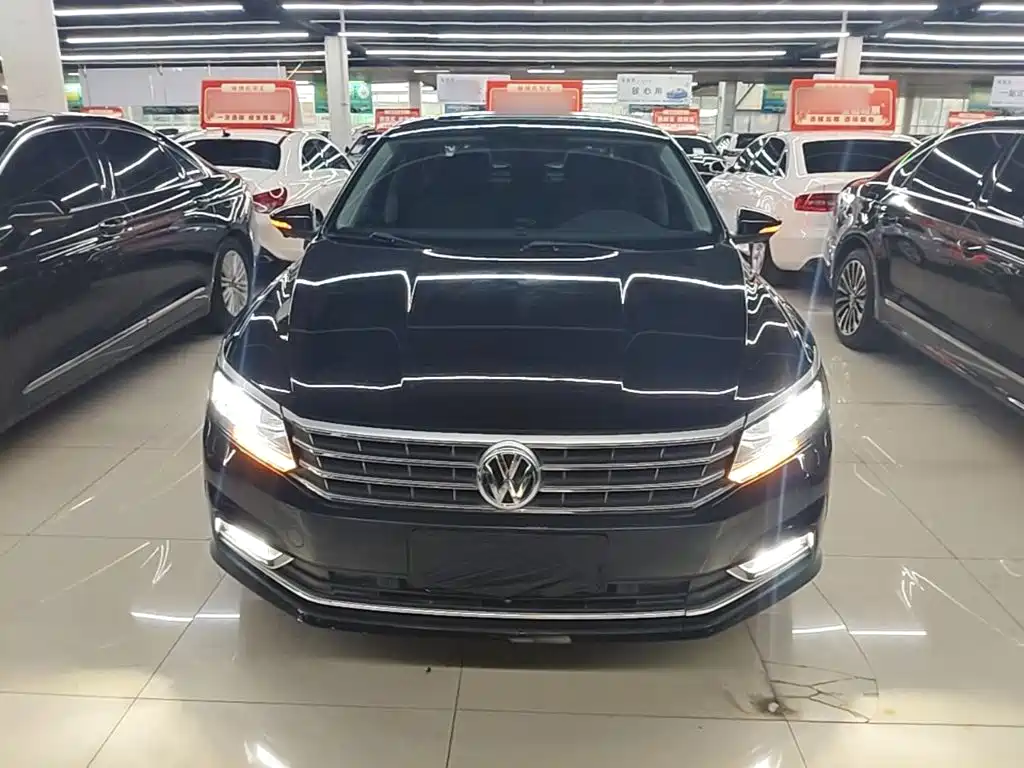 Volkswagen Passat — фото 3