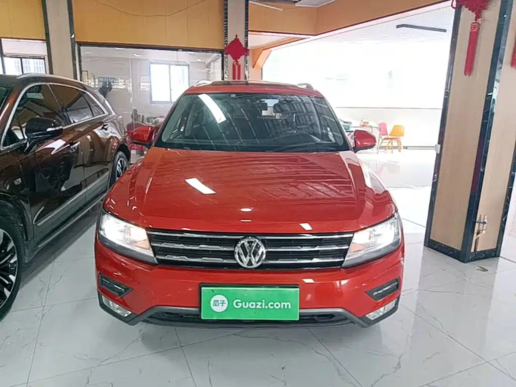 Volkswagen Tiguan L — фото 3