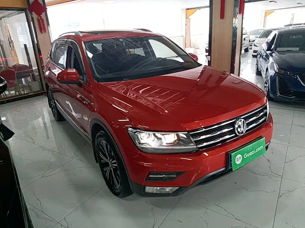 Volkswagen Tiguan L — фото 4