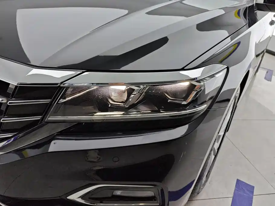Volkswagen Passat — фото 5