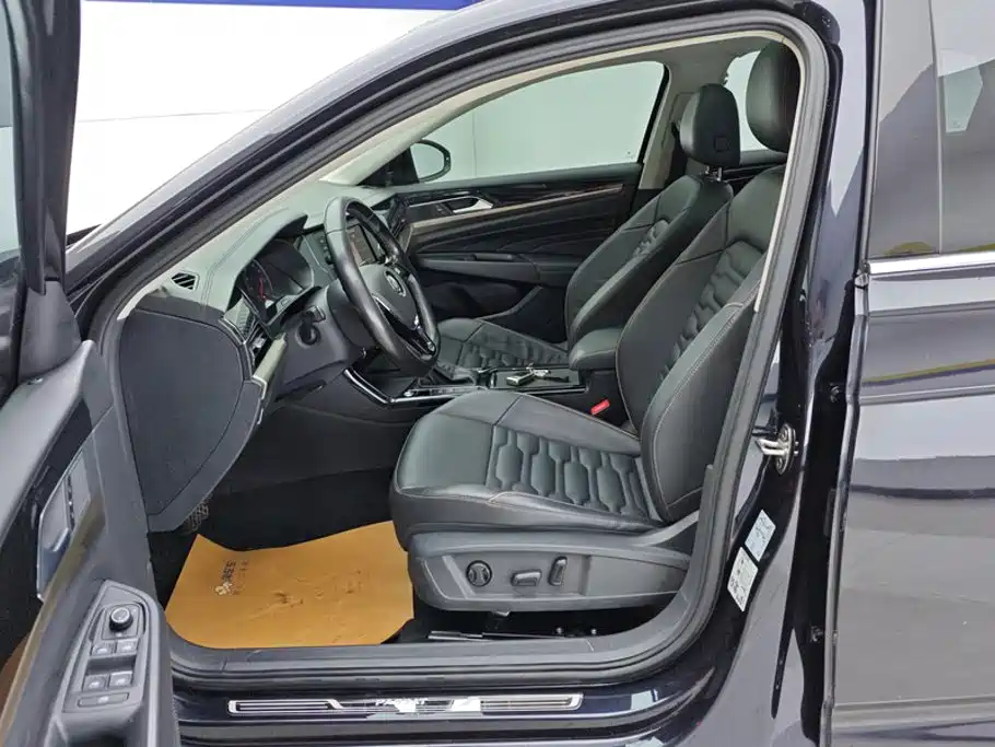 Volkswagen Passat — фото 9