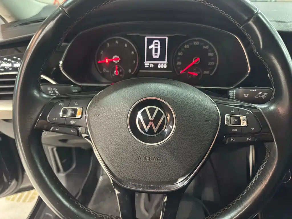 Volkswagen Passat — фото 13