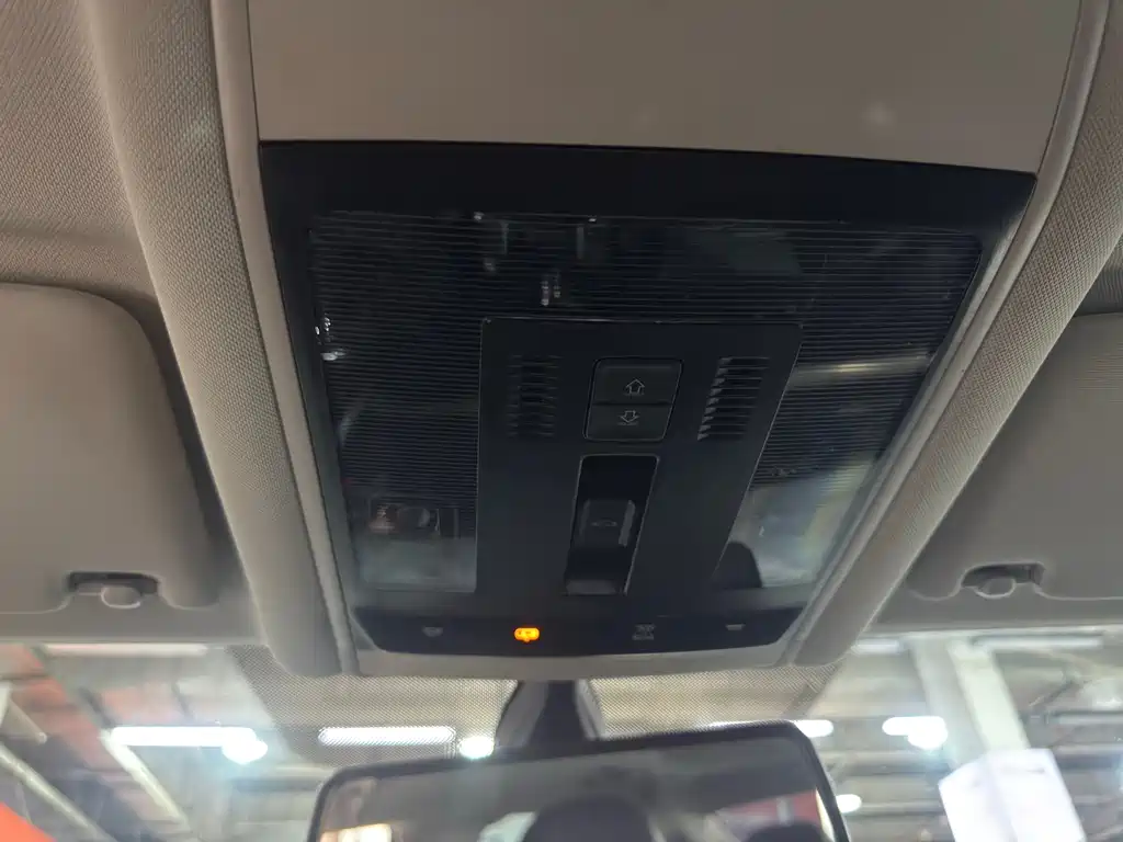 Volkswagen Passat — фото 17