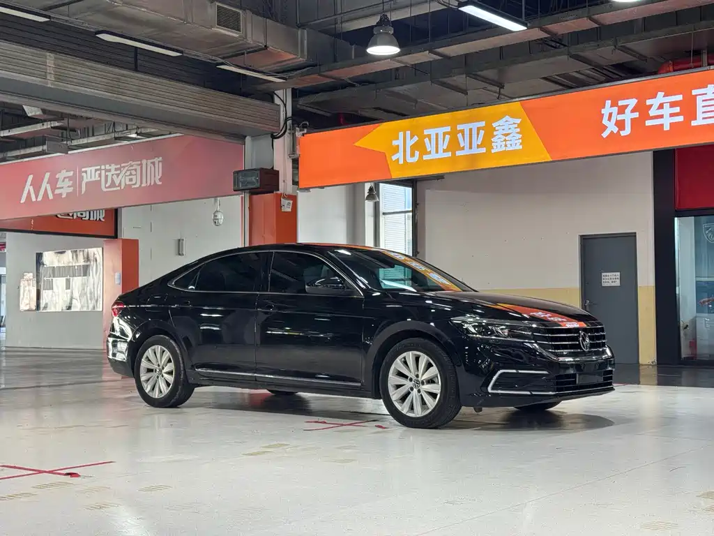 Volkswagen Passat — фото 3