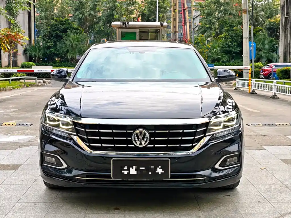 Volkswagen Passat — фото 2