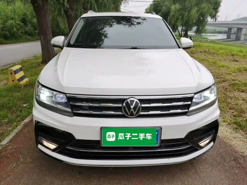 Volkswagen Tiguan L — фото 3