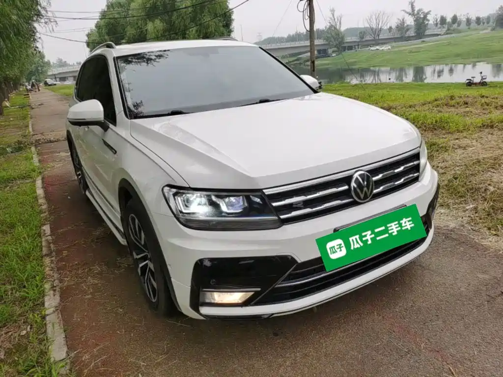 Volkswagen Tiguan L — фото 4