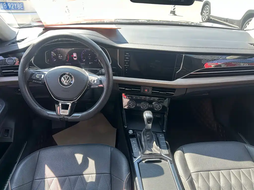 Volkswagen Passat — фото 3